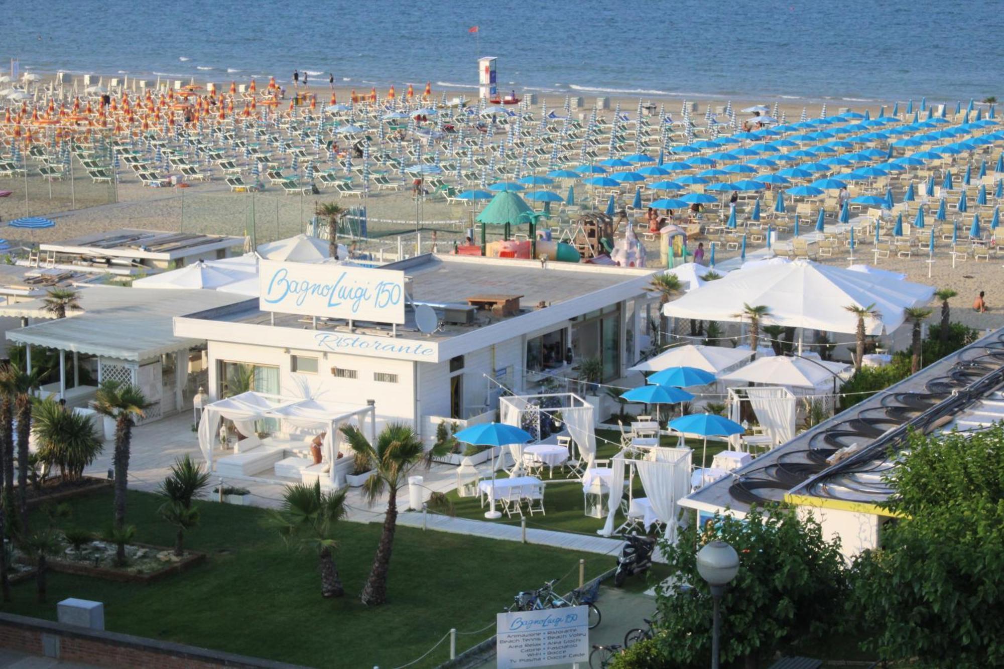 Hotel Buenos Aires Cervia Exterior foto